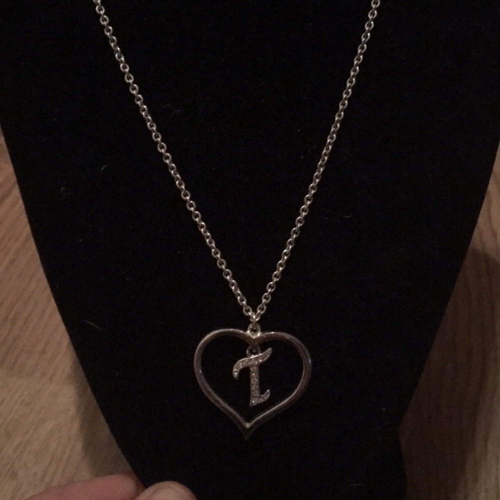 J LO “T” in heart silvertone Necklace with bling